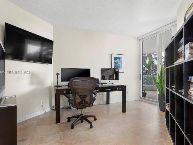 Apartment for sale  Unit #502 - photo 7110705