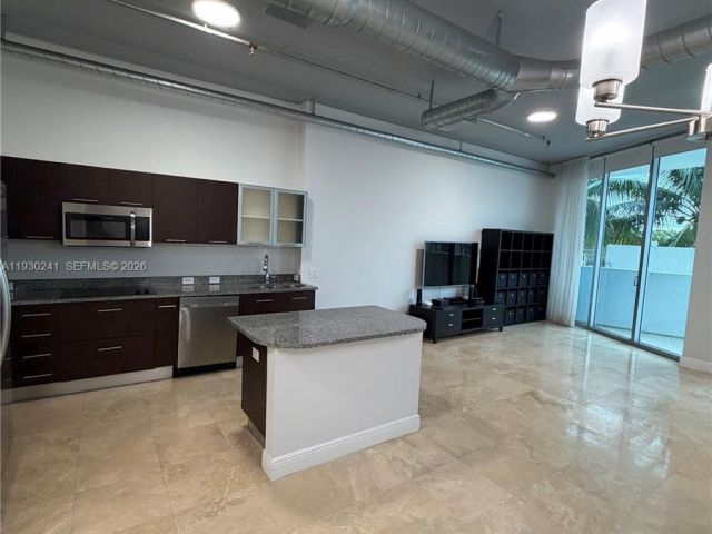 Apartment for rent  Unit #303 - photo 7506618