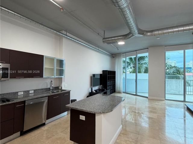 Apartment for rent  Unit #303 - photo 7506620