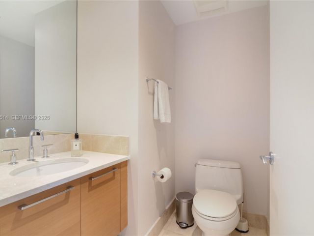 Apartment for sale  Unit #4101 - photo 7103466