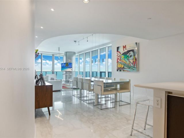 Apartment for sale  Unit #4101 - photo 7103473