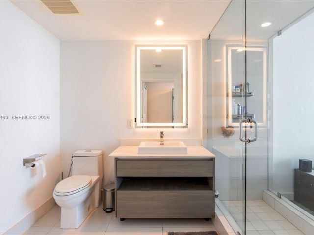 Apartment for sale  Unit #3402 - photo 7101741