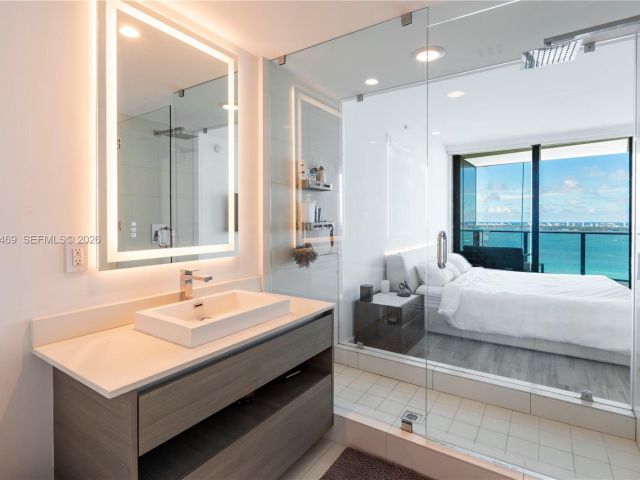 Apartment for sale  Unit #3402 - photo 7101742