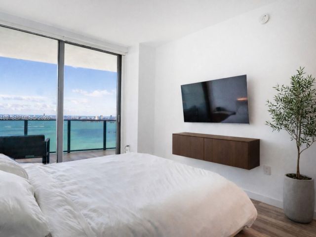 Apartment for sale  Unit #3402 - photo 7101745