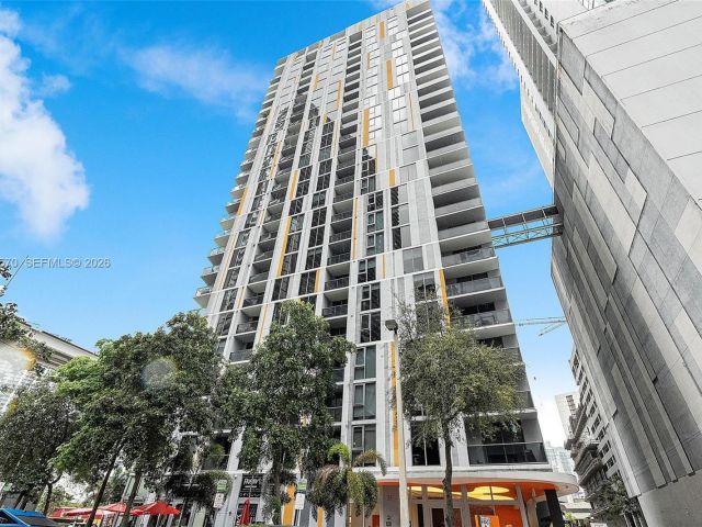 2-bedroom condo for sale in Miami - 31 SE 6th St 2008 - MondialRealty