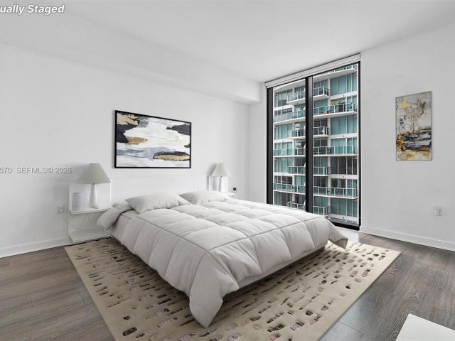 2-bedroom condo for sale in Miami - 31 SE 6th St 2008 - MondialRealty