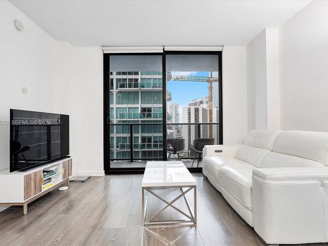 2-bedroom condo for sale in Miami - 31 SE 6th St 2008 - MondialRealty