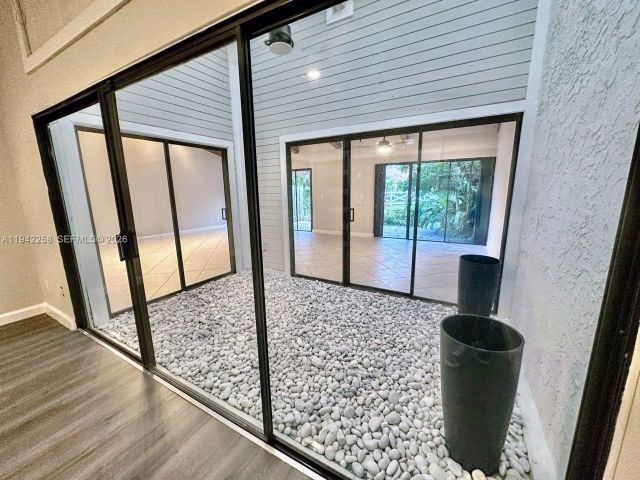 Home for rent at 2753 S Parkview Dr - photo 7146637