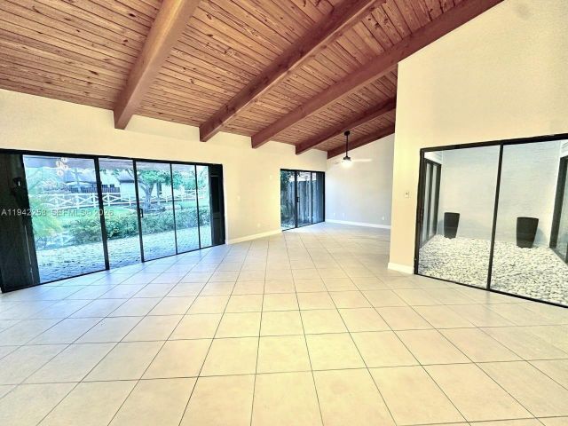 Home for rent at 2753 S Parkview Dr - photo 7146641