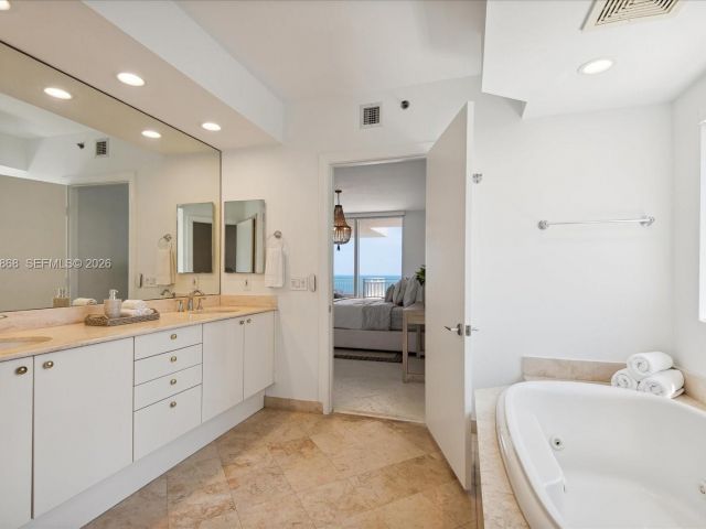 Apartment for rent  Unit #1501 - photo 7117223