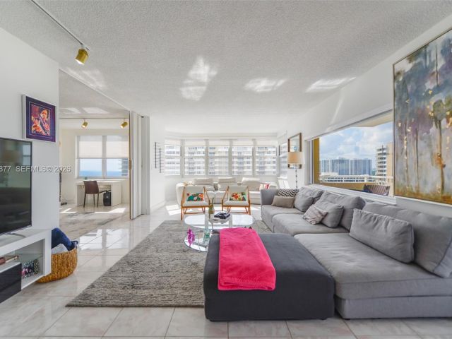 Apartment for rent  Unit #19E - photo 7108048