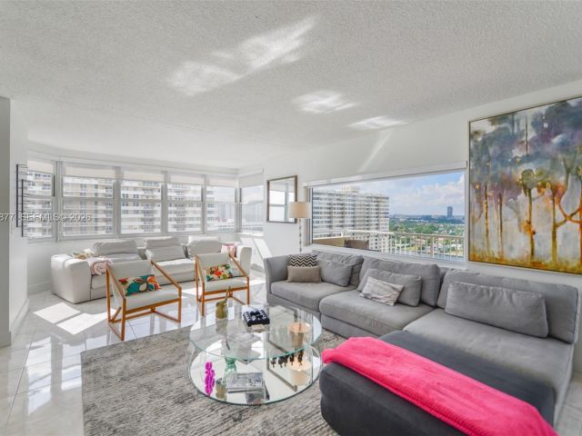 Apartment for rent  Unit #19E - photo 7108052