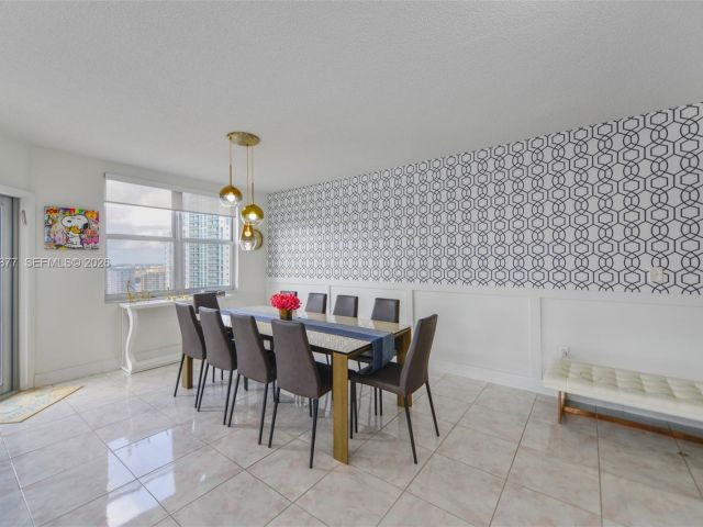 Apartment for rent  Unit #19E - photo 7108056