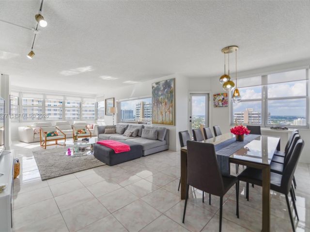 Apartment for rent  Unit #19E - photo 7108058