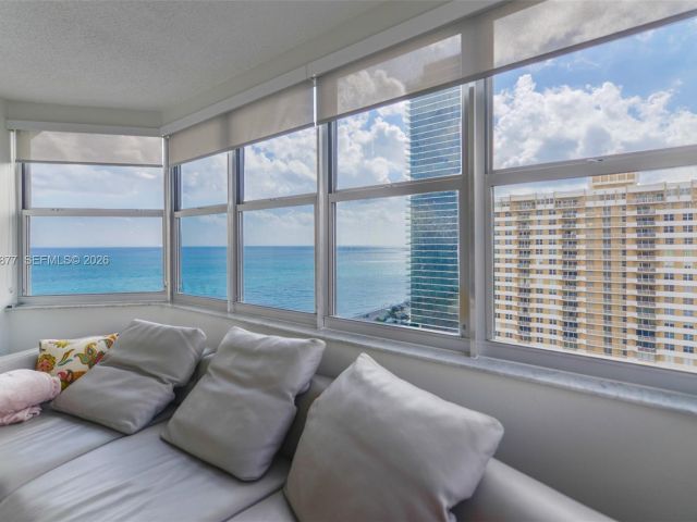 Apartment for rent  Unit #19E - photo 7108066