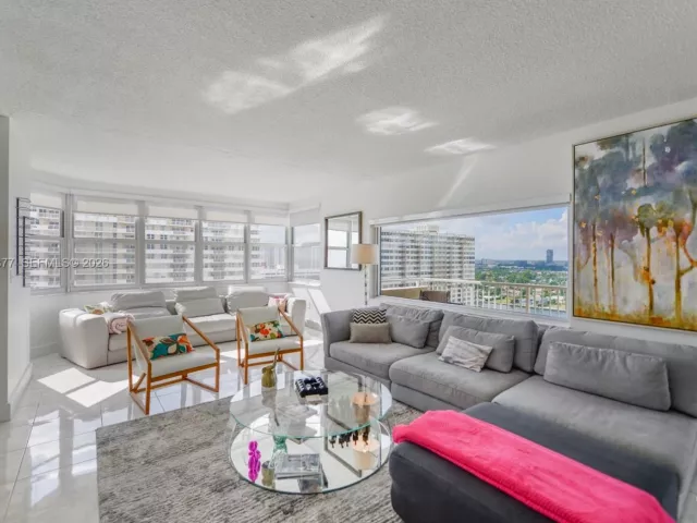3-bedroom condo for rent in Hallandale Beach - 1950 S Ocean Dr 19E - MondialRealty