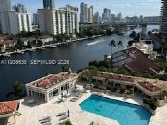 Apartment for sale  Unit #10-L - photo 7114236