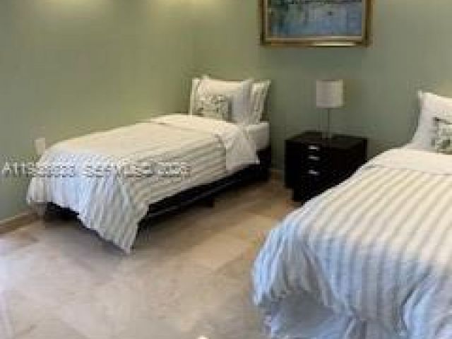 Apartment for sale  Unit #10-L - photo 7114242