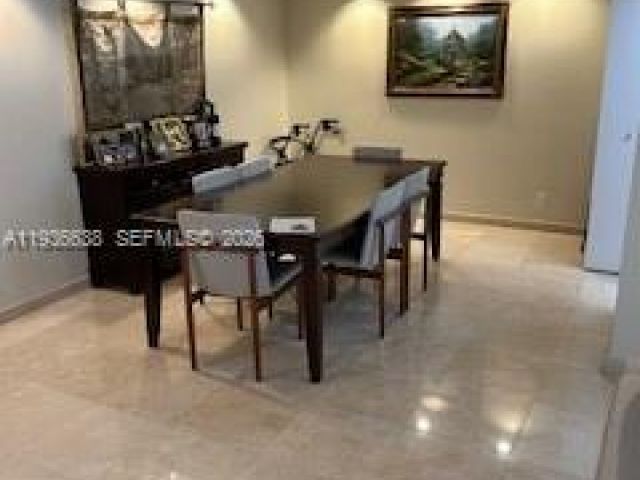 Apartment for sale  Unit #10-L - photo 7114244