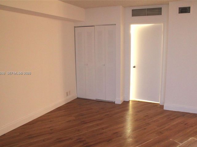 Apartment for rent  Unit #1903 - photo 7434798