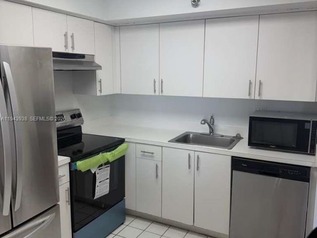 Apartment for rent  Unit #1903 - photo 7434804