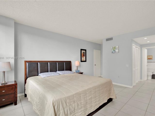 Apartment for sale  Unit #318 - photo 7433981