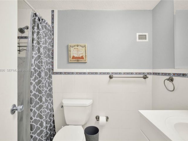 Apartment for sale  Unit #318 - photo 7433987