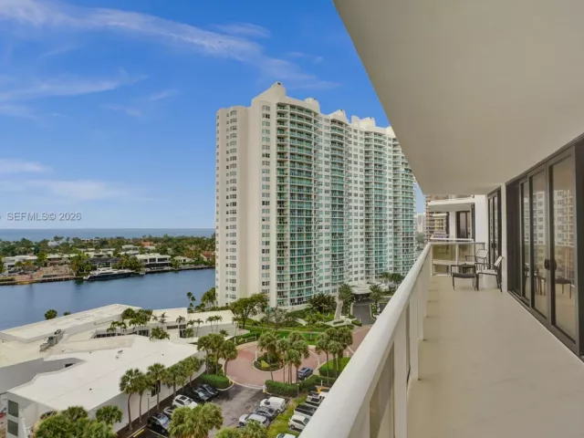 Apartment for sale  Unit #1002 - photo 7113226