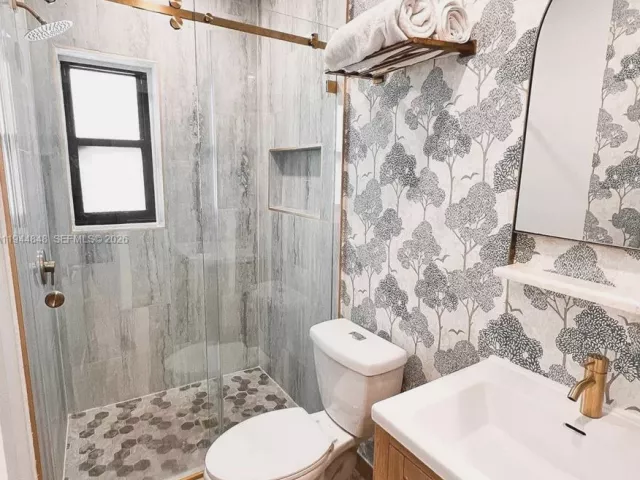 3-bedroom home for rent in Miami - 1600 SW 17th Ave - MondialRealty