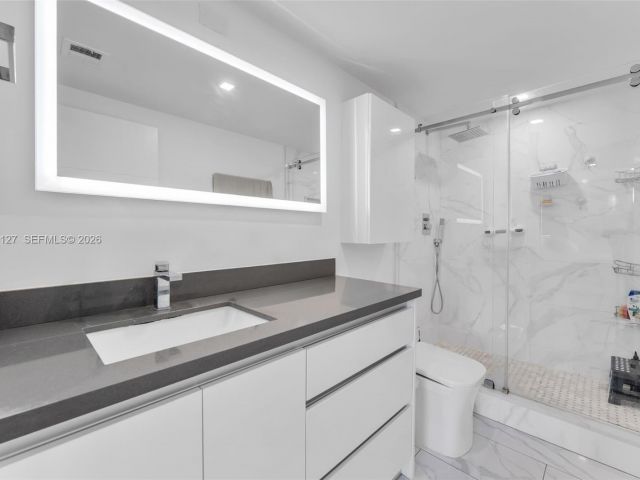 Apartment for sale  Unit #1506 - photo 7176103