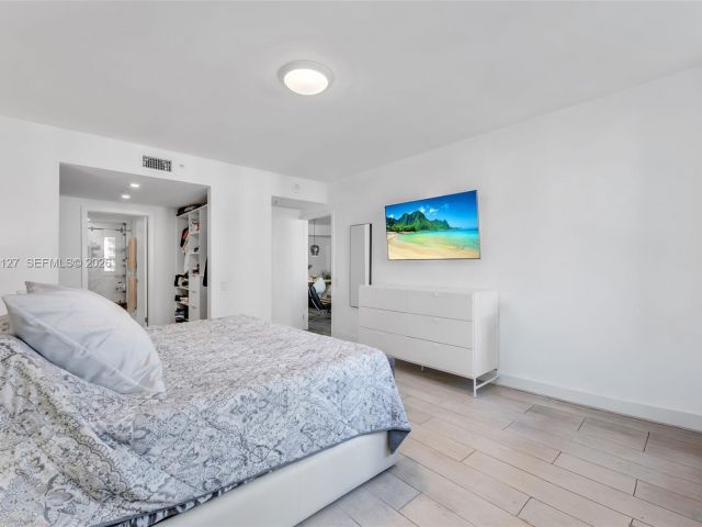 Apartment for sale  Unit #1506 - photo 7176105