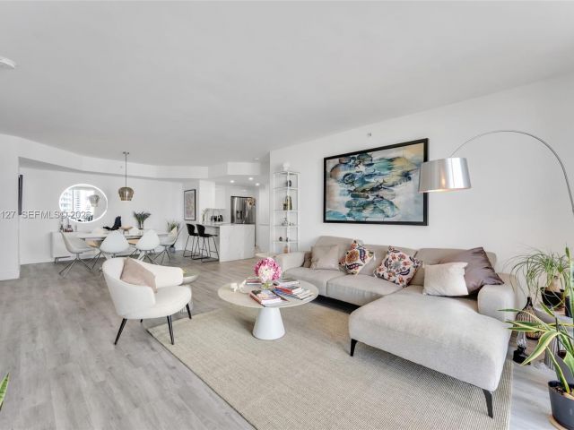 Apartment for sale  Unit #1506 - photo 7176110