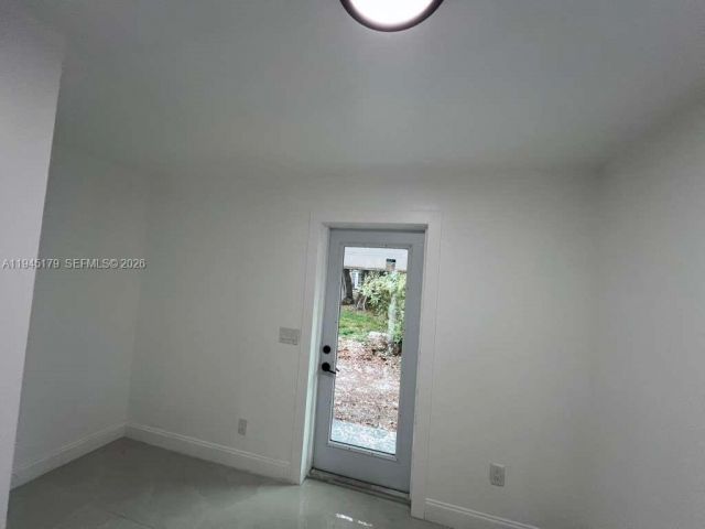 3-bedroom home for rent in Fort Lauderdale - 2850 NW 7th St - MondialRealty