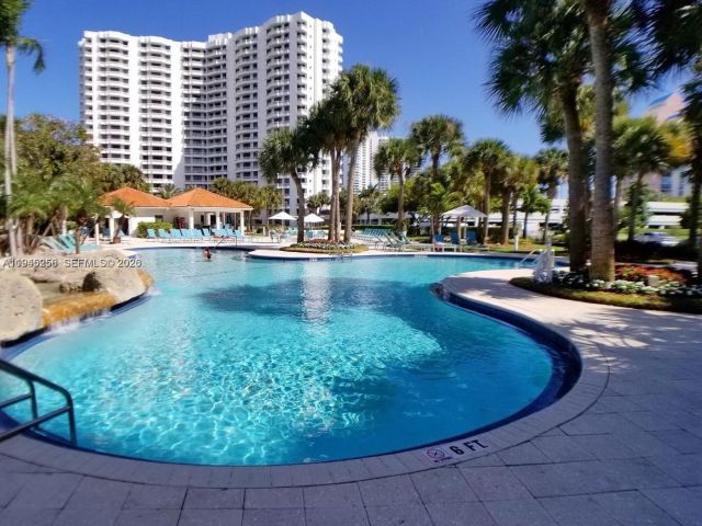 Apartment for rent  Unit #1002 - photo 7438256