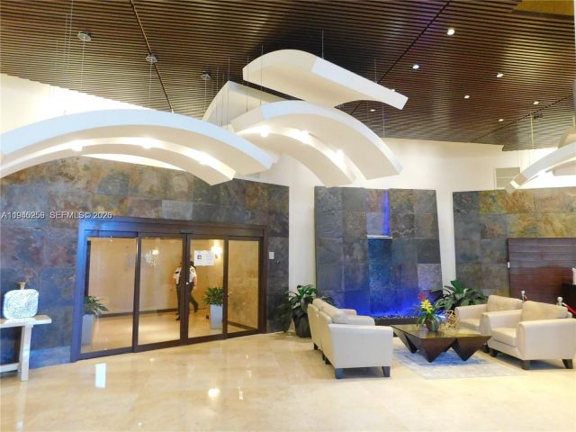 Apartment for rent  Unit #1002 - photo 7438275