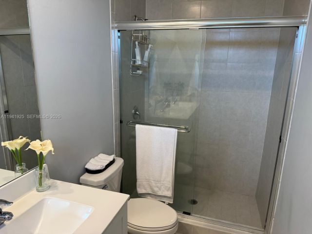 3-bedroom home for rent in Miami - 887 NE 211th St - MondialRealty