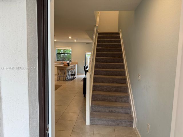 3-bedroom home for rent in Miami - 887 NE 211th St - MondialRealty