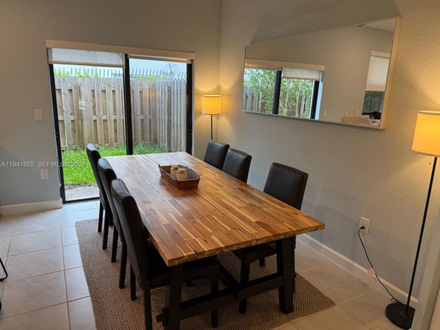 3-bedroom home for rent in Miami - 887 NE 211th St - MondialRealty