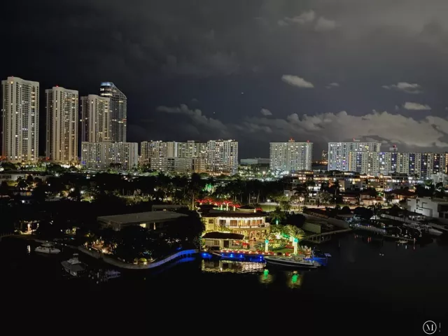 3-bedroom condo for sale in Sunny Isles Beach - 400 Sunny Isles Boulevard 1022 - MondialRealty