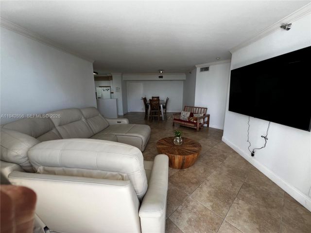 2-bedroom condo for rent in Aventura - 3400 NE 192nd St 2102 - MondialRealty
