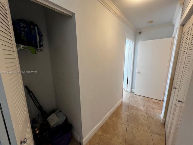 2-bedroom condo for rent in Aventura - 3400 NE 192nd St 2102 - MondialRealty