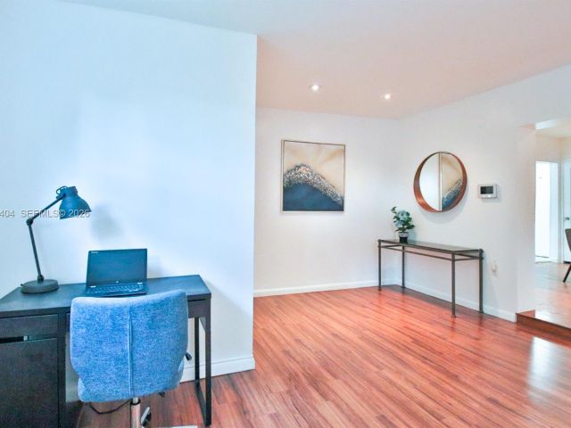 Home for rent at 14325 NE 8th Ave - photo 7119293