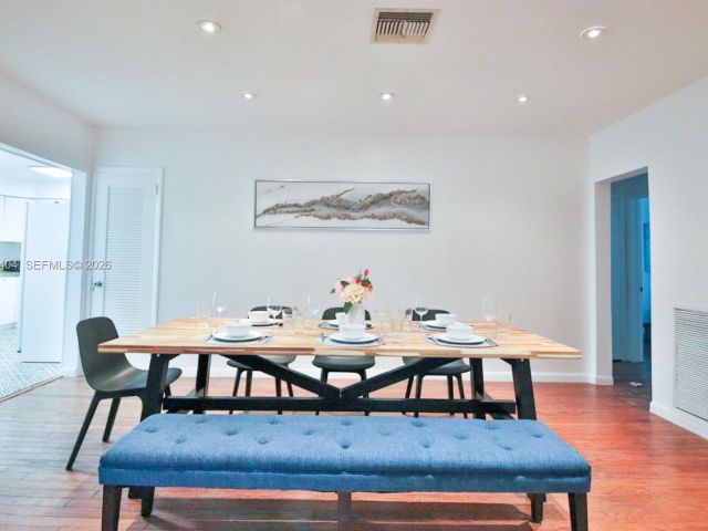 Home for rent at 14325 NE 8th Ave - photo 7119296