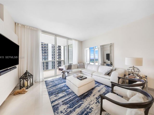 Apartment for sale  Unit #1502 - photo 7530573