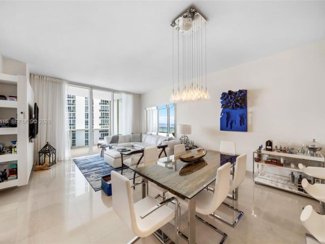 Apartment for sale  Unit #1502 - photo 7530575