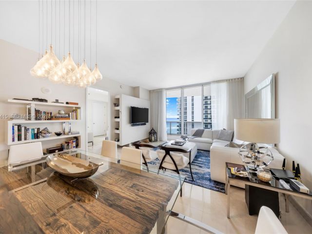 Apartment for sale  Unit #1502 - photo 7530578