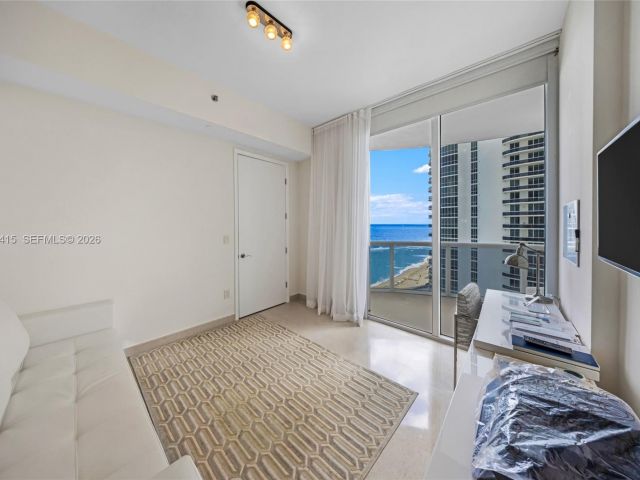 Apartment for sale  Unit #1502 - photo 7530583