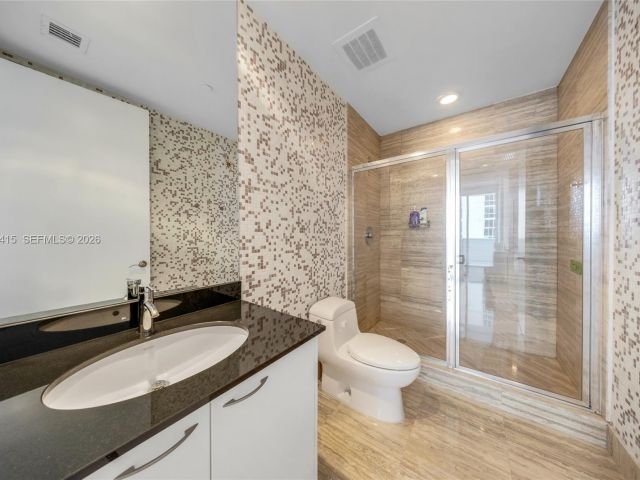 Apartment for sale  Unit #1502 - photo 7530589