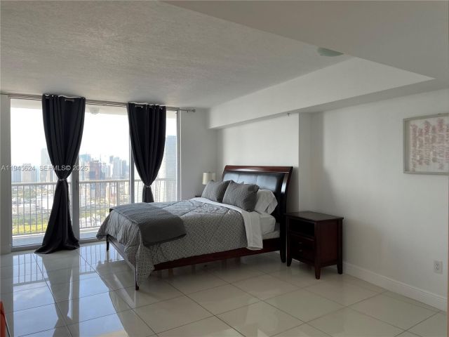 Apartment for rent  Unit #5408 - photo 7427729