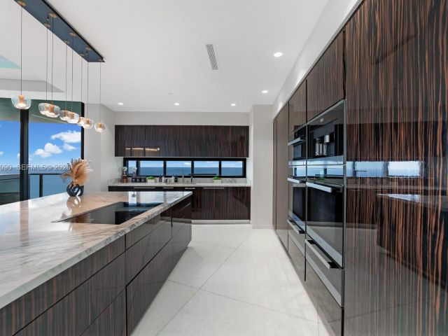 Apartment for rent  Unit #5201 - photo 7126906